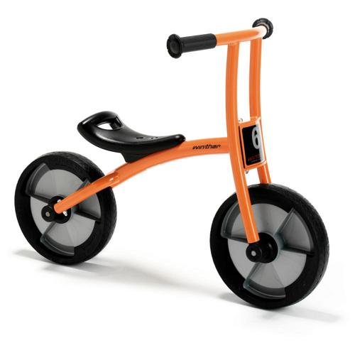 Draisiennes, Tricycles, Vélos