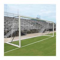 Paire de buts de foot à 11 - transportable, en aluminium Ø101,60 mm, avec crochets et oreilles.